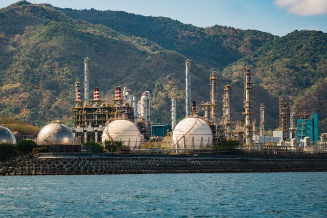 Oil and Gas Pertev